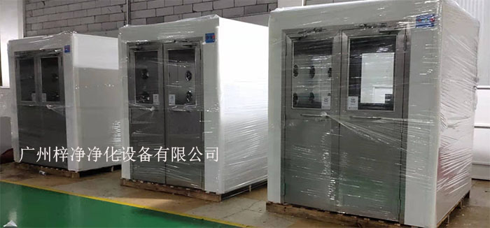 在潔凈室領(lǐng)域，風(fēng)淋室作為一種關(guān)鍵的空氣凈化設(shè)備